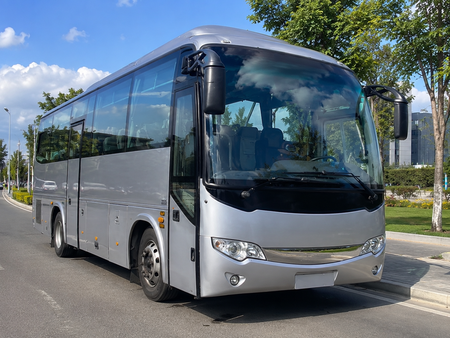 HIGER KLQ6885 — аренда автобуса с водителем