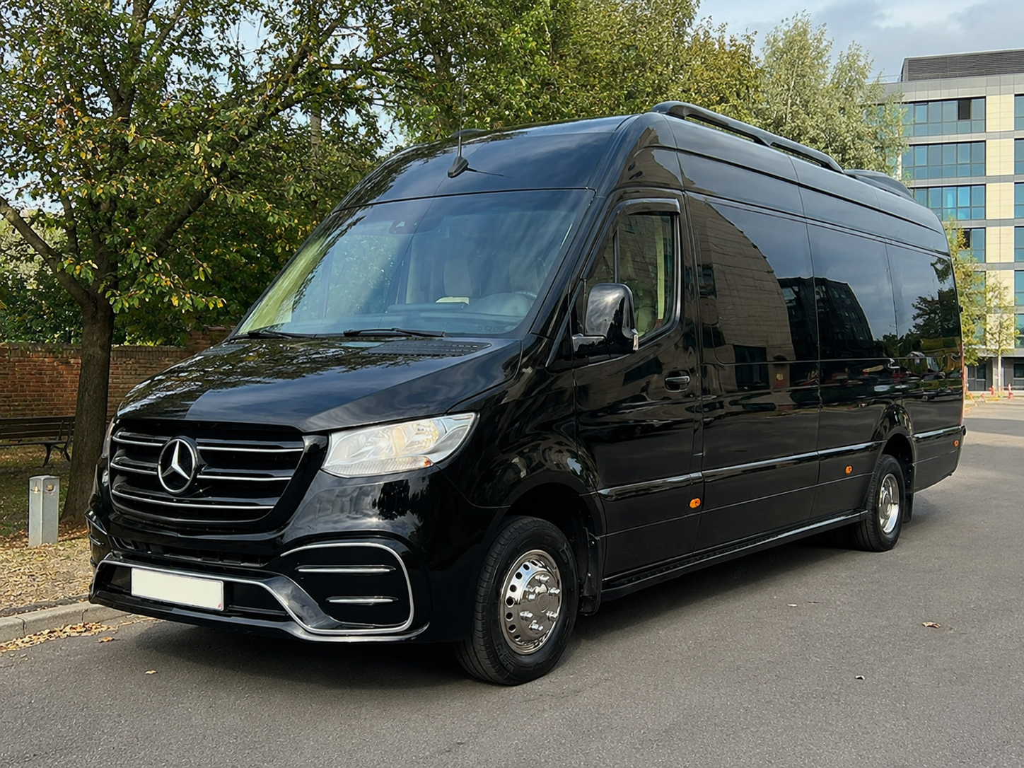 Mercedes Sprinter 515 — аренда автобуса с водителем