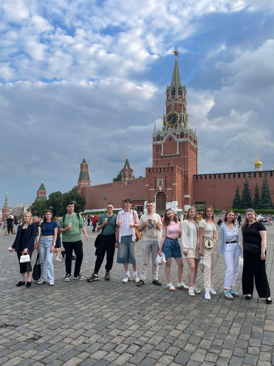 Мы запустили новую автобусную экскурсию Мы запустили новую автобусную экскурсию
